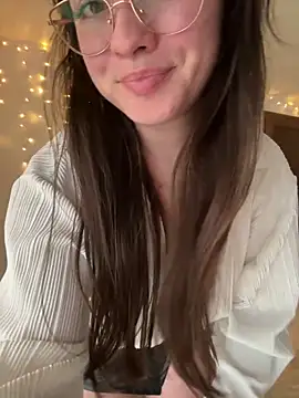 liloush   online show from January 19, 2026, 2:54 pm