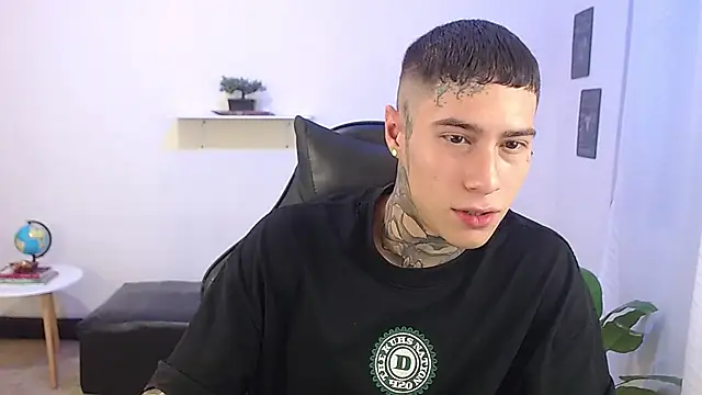 setthomas online show from May 5, 2026, 9:29 pm