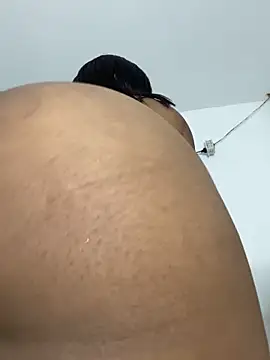 Rousevans  online show from November 23, 2025, 3:49 am