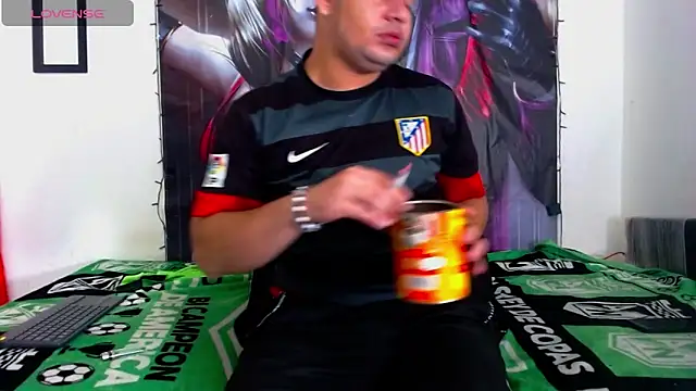 Snapshot of smith_hot29 chatting on February 14, 2026, 4:13 am smith hot29 online show from February 14, 2026, 4:13 am