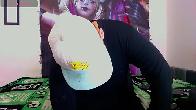 Snapshot of smith_hot29 chatting on February 24, 2026, 5:19 am smith hot29 online show from February 24, 2026, 5:19 am