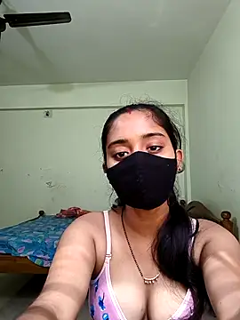 Snapshot of shrutee12 chatting on October 8, 2025, 5:53 am shrutee12 online show from October 8, 2025, 5:53 am