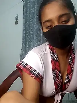 Snapshot of shrutee12 chatting on November 11, 2025, 2:01 pm shrutee12 online show from November 11, 2025, 2:01 pm