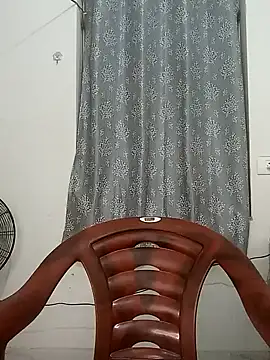 Snapshot of shrutee12 chatting on October 12, 2025, 7:37 pm shrutee12 online show from October 12, 2025, 7:37 pm