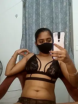 Snapshot of shrutee12 chatting on October 22, 2025, 3:22 pm shrutee12 online show from October 22, 2025, 3:22 pm