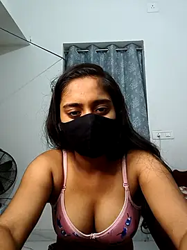 Snapshot of shrutee12 chatting on October 7, 2025, 4:41 pm shrutee12 online show from October 7, 2025, 4:41 pm