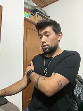 JGentleman online show from October 12, 2025, 1:07 am