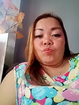 Snapshot of Hazel_20 chatting on September 14, 2025, 10:10 pm Hazel 20 online show from September 14, 2025, 10:10 pm