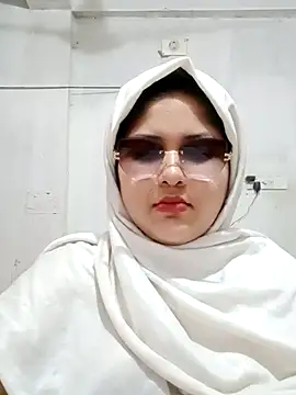 Snapshot of Nusrat-N chatting on May 13, 2026, 3:24 am Nusrat-N online show from May 13, 2026, 3:24 am