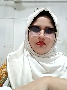 Snapshot of Nusrat-N chatting on May 21, 2026, 3:59 am Nusrat-N online show from May 21, 2026, 3:59 am