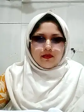 Snapshot of Nusrat-N chatting on May 22, 2026, 2:26 pm Nusrat-N online show from May 22, 2026, 2:26 pm