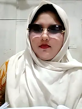 Snapshot of Nusrat-N chatting on May 20, 2026, 3:20 pm Nusrat-N online show from May 20, 2026, 3:20 pm