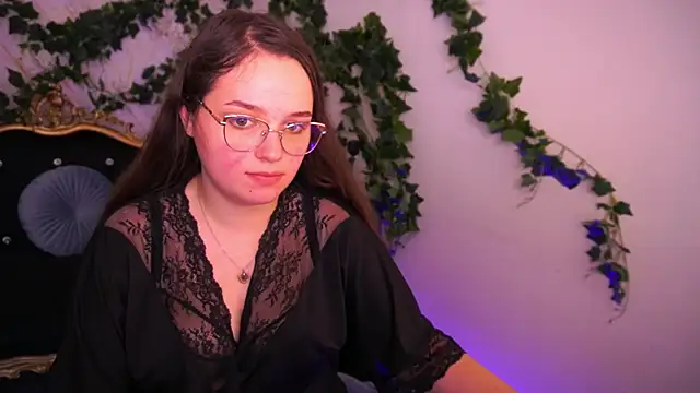 SophieDreamss online show from November 11, 2025, 2:34 pm