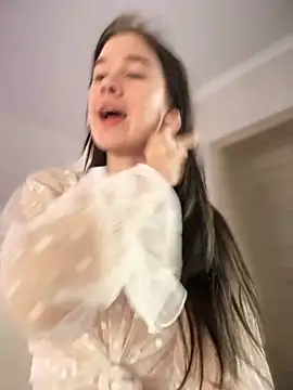 Snapshot of Marryme- chatting on September 21, 2025, 1:49 pm Marryme- online show from September 21, 2025, 1:49 pm