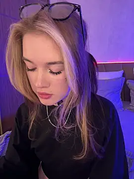 Marryme- online show from April 9, 2026, 1:50 pm