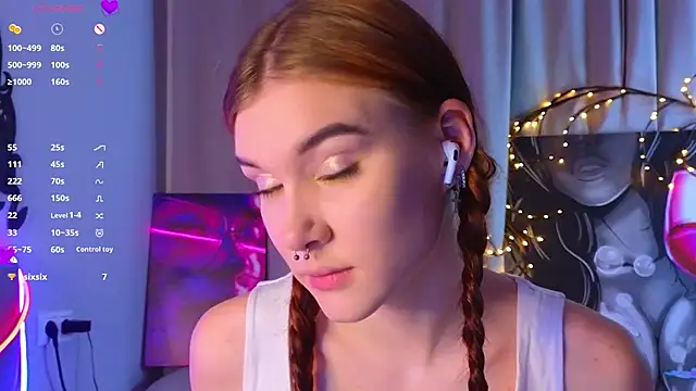 JenniferSullivan online show from February 18, 2026, 11:23 pm