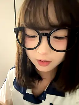 Snapshot of lelebaybay888 chatting on November 7, 2025, 4:11 pm lelebaybay888 online show from November 7, 2025, 4:11 pm