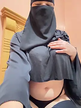  Laiali  online show from February 1, 2026, 2:59 pm