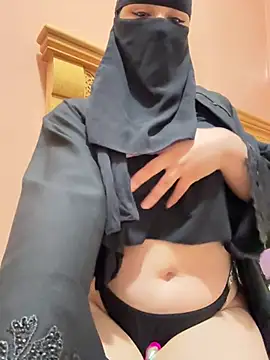  Laiali  online show from February 22, 2026, 9:27 pm