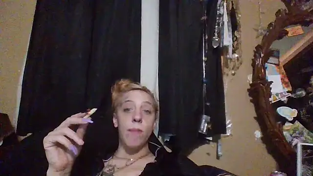 flavi1996 online show from September 29, 2025, 7:15 am