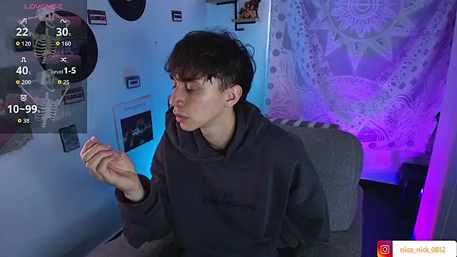 Snapshot of Nick_Bangover_ chatting on November 26, 2025, 5:35 pm Nick Bangover online show from November 26, 2025, 5:35 pm