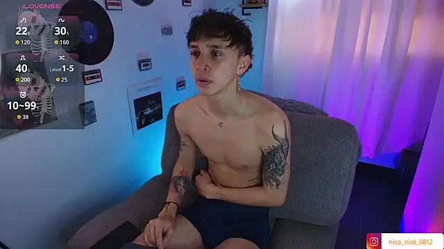 Snapshot of Nick_Bangover_ chatting on November 6, 2025, 5:06 pm Nick Bangover online show from November 6, 2025, 5:06 pm