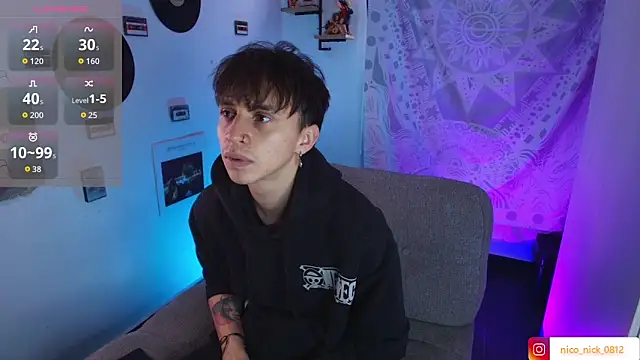 Snapshot of Nick_Bangover_ chatting on November 27, 2025, 5:46 pm Nick Bangover online show from November 27, 2025, 5:46 pm