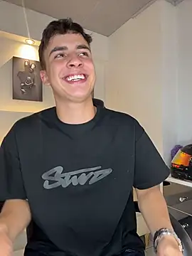 AdrianRinaldi online show from March 24, 2026, 8:09 pm