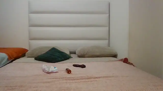 SexyNonnyy online show from February 17, 2026, 1:36 am