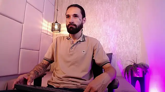 Hisoka 011 online show from April 18, 2026, 1:57 pm