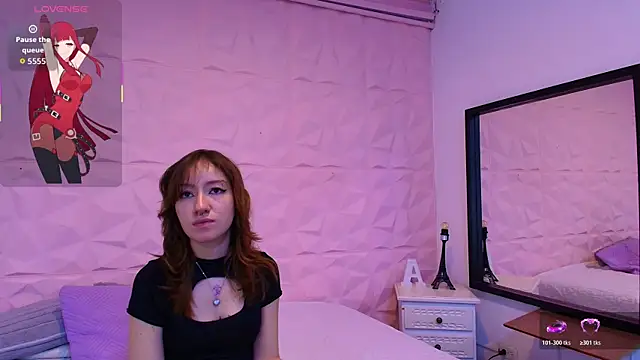 Sharlot Gallego online show from November 26, 2025, 9:59 pm