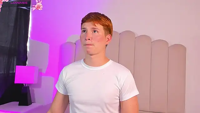 Eragonbooy online show from December 17, 2025, 5:51 pm