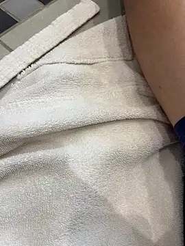 mathias67078 online show from October 15, 2025, 3:09 pm