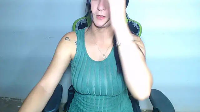 sensualduo online show from December 1, 2025, 8:15 am