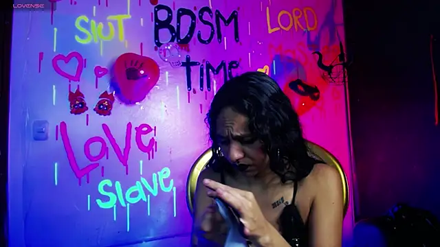 Sweettpleasure online show from October 12, 2025, 1:56 pm