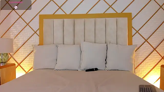 Snapshot of cocoamore chatting on February 1, 2026, 10:46 am cocoamore online show from February 1, 2026, 10:46 am