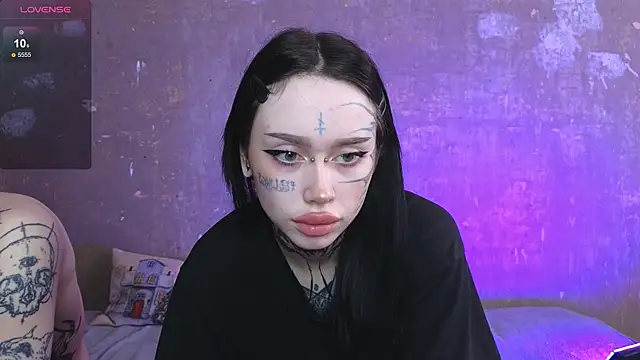 Snapshot of Somniyaa chatting on January 17, 2026, 8:18 am Somniyaa online show from January 17, 2026, 8:18 am