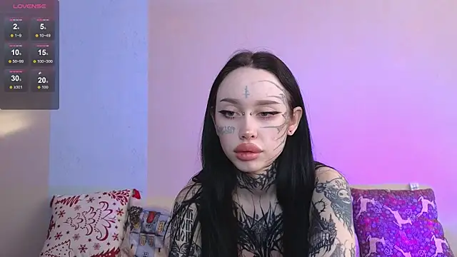 Snapshot of Somniyaa chatting on January 10, 2026, 7:58 am Somniyaa online show from January 10, 2026, 7:58 am