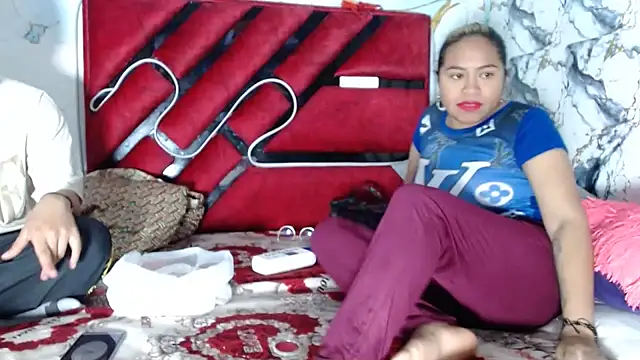 hot lady19 online show from February 26, 2026, 8:31 pm