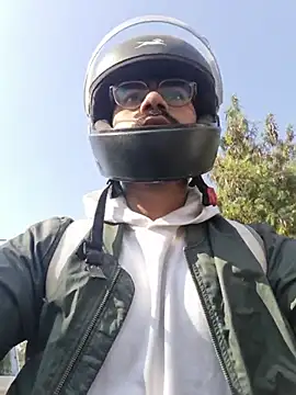 YoursThickDick online show from December 22, 2025, 5:29 am