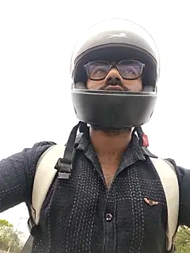 YoursThickDick online show from March 19, 2026, 6:24 am