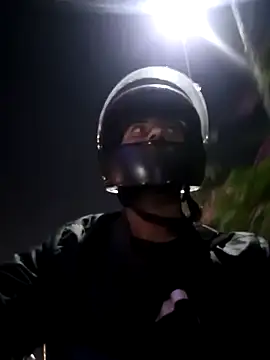 YoursThickDick online show from December 3, 2025, 4:17 pm