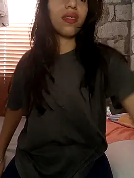 Snapshot of Aley_2025 chatting on December 16, 2025, 4:55 pm Aley 2025 online show from December 16, 2025, 4:55 pm