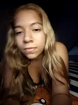 Snapshot of Aley_2025 chatting on September 15, 2025, 3:51 am Aley 2025 online show from September 15, 2025, 3:51 am