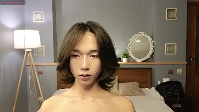 Snapshot of okerriella chatting on October 15, 2025, 1:52 pm okerriella online show from October 15, 2025, 1:52 pm