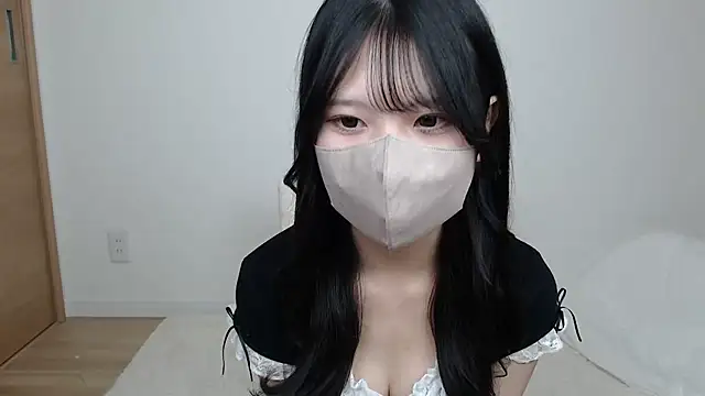 Snapshot of yuna_rin chatting on September 13, 2025, 11:10 am yuna rin online show from September 13, 2025, 11:10 am