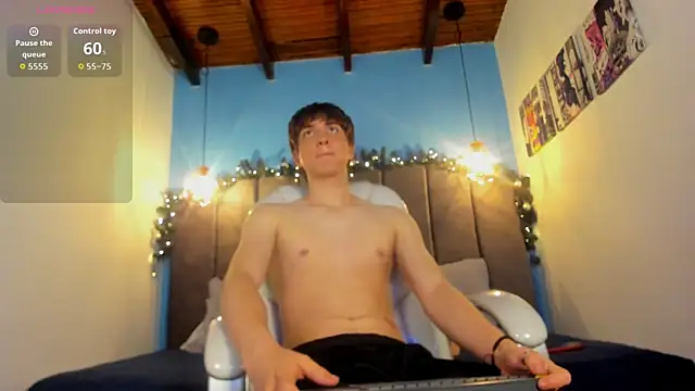 Snapshot of Oscar_and_dani chatting on November 20, 2025, 4:02 am Oscar and dani online show from November 20, 2025, 4:02 am