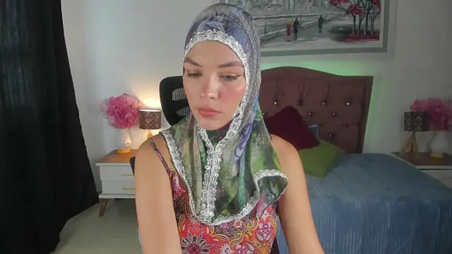 SofiaRivera1 online show from September 9, 2025, 8:29 pm