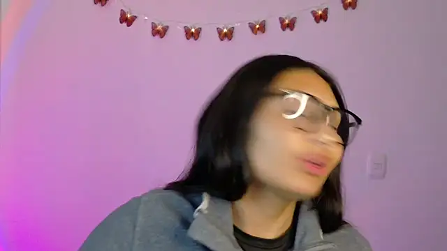 Linda andrew online show from March 31, 2026, 4:20 pm