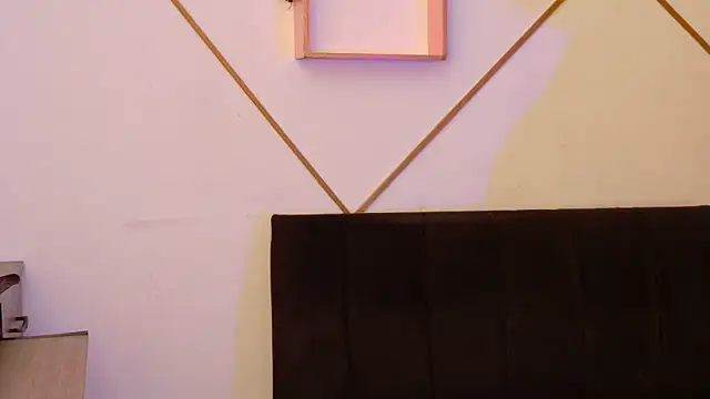 Snapshot of Linda_andrew chatting on November 20, 2025, 7:03 pm Linda andrew online show from November 20, 2025, 7:03 pm